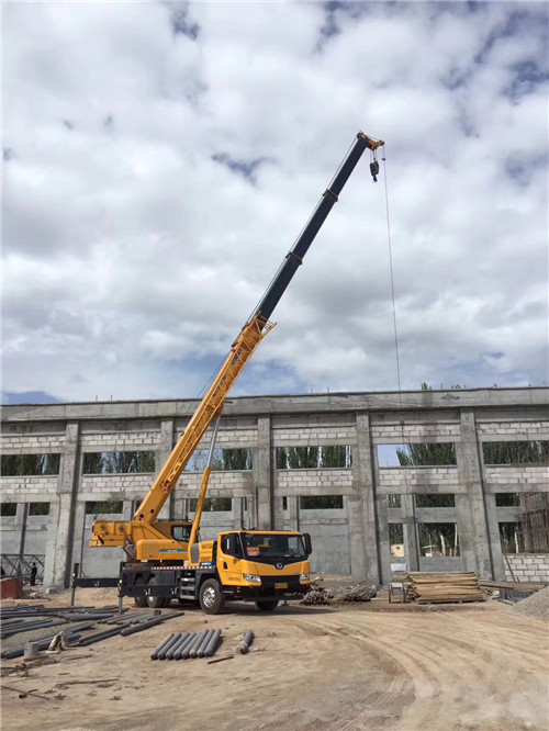 海陵区吊装作业前会做设备检查吗？安全保障措施有哪些？